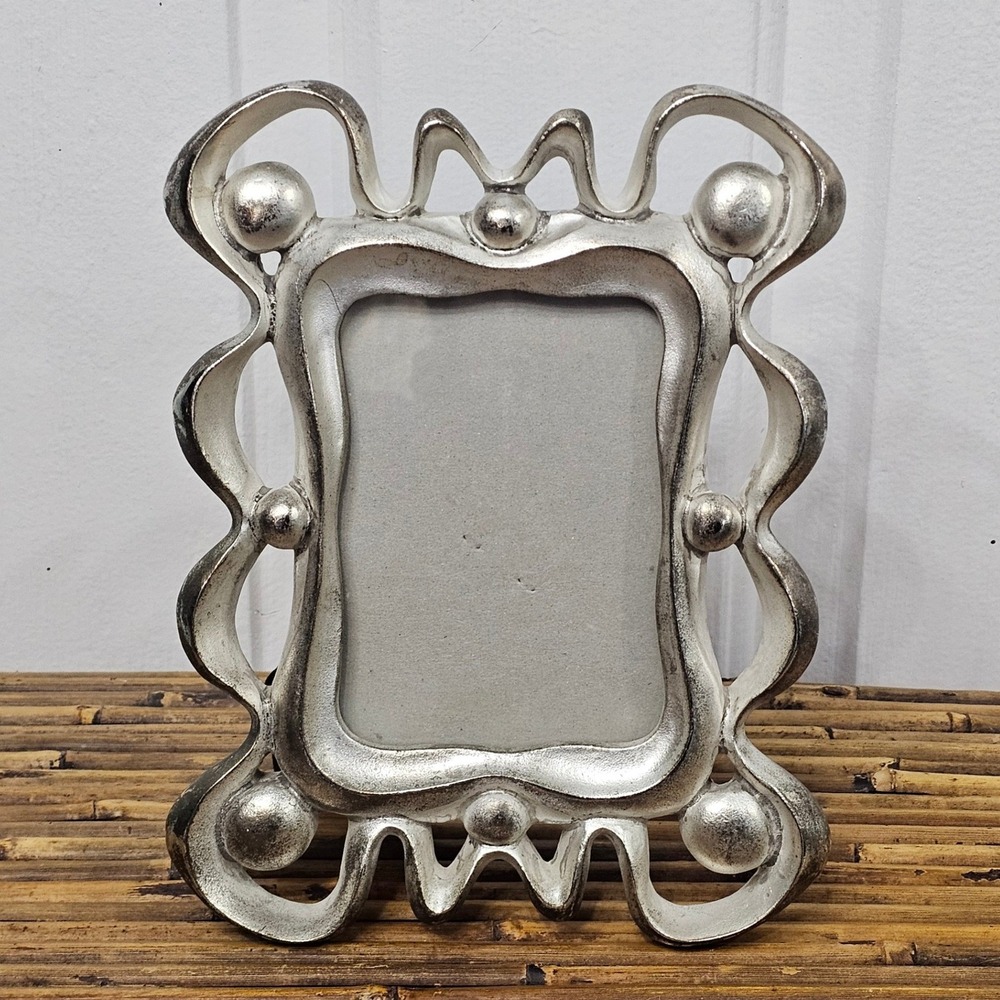 Vintage 1993 Terragrafics Silver Wavy Ribbon Sculptural Picture Frame 4x6"
